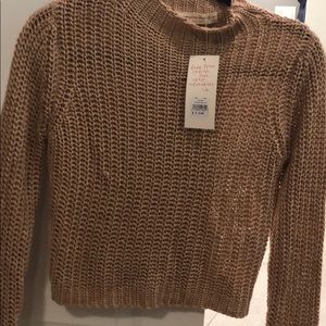 American threads cropped slighting blush sweater